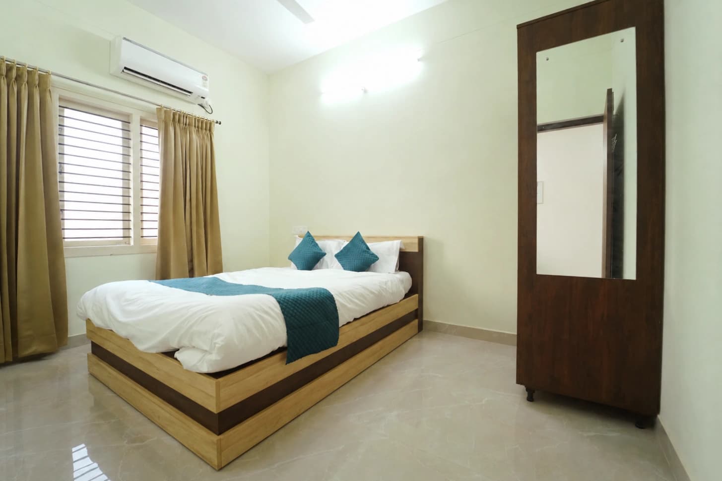 2nd Bedroom